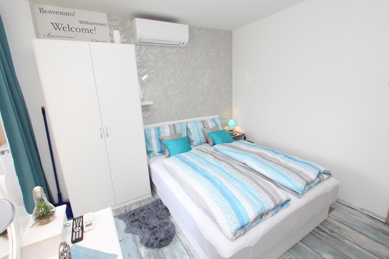 Studio Orhidea Blu โรวีน ภายนอก รูปภาพ